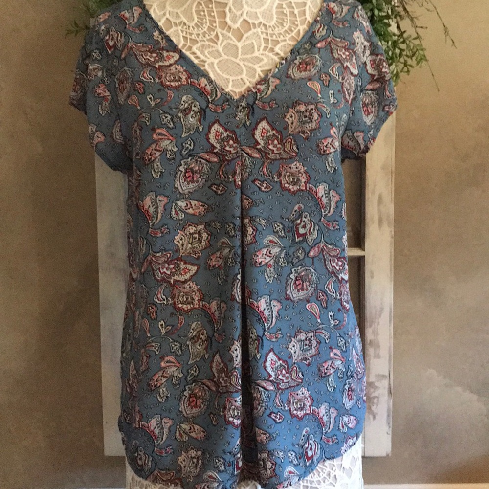 Boho paisley floral top size M